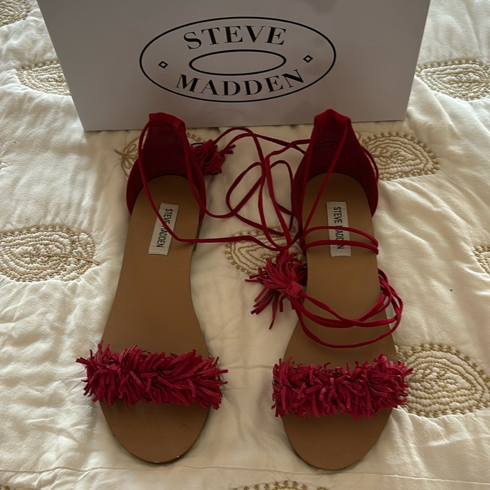 Steve Madden lace up, gladiators style sandal